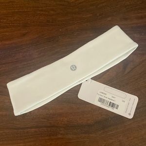Lululemon Flyaway Tamer Headband II